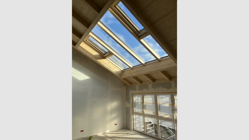 festverglastes Dachfenster von oben