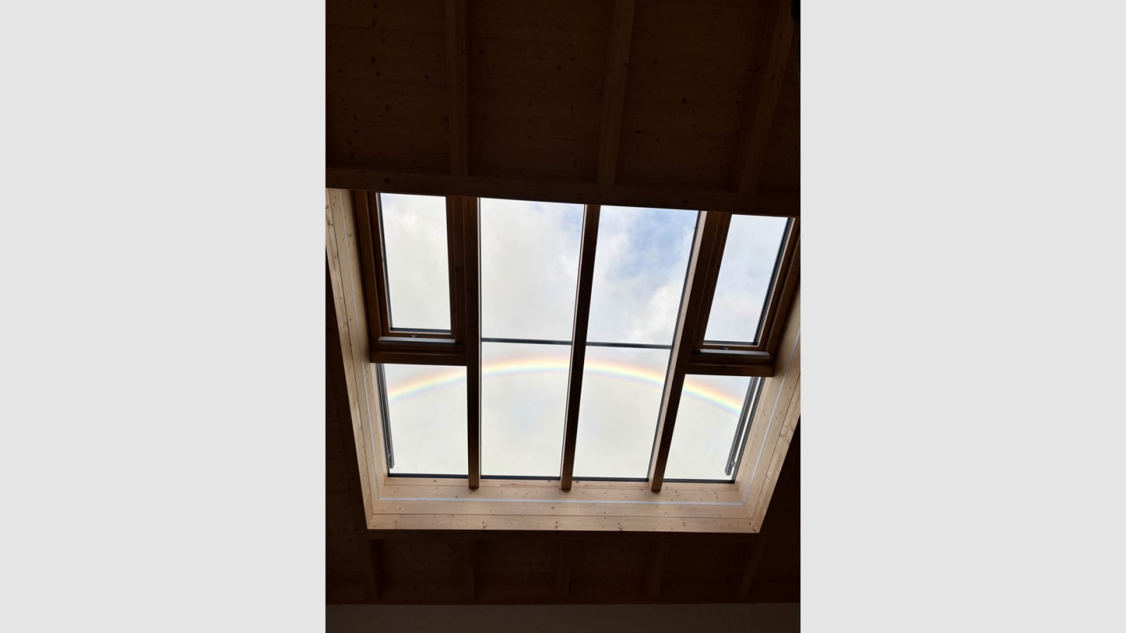 festverglastes Dachfenster von oben