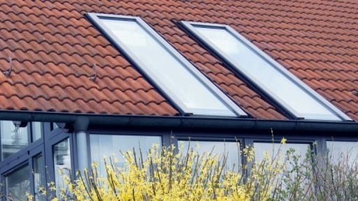 Festverglasung zwischen den Sparren