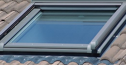 Dachfenster ohne Stufenisolierverglasung 